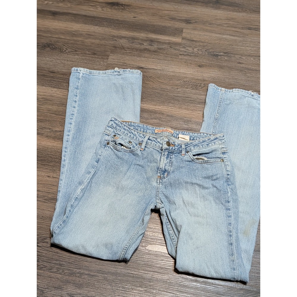 Paris Blues Y2K Low Rise Flare Jeans Light Wash Distressed Blue Size 7 28x32